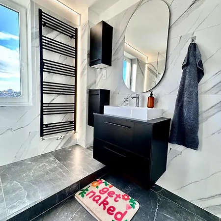 New Flat Close To Center Apartamento Komarov