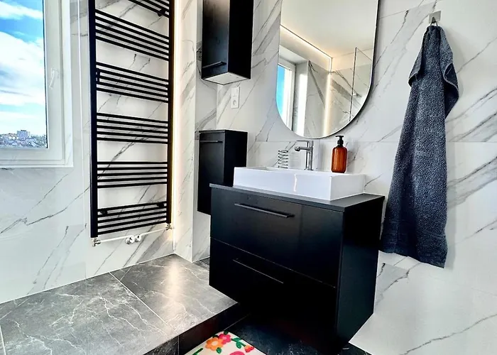 New Flat Close To Center Апартаменты Komarov