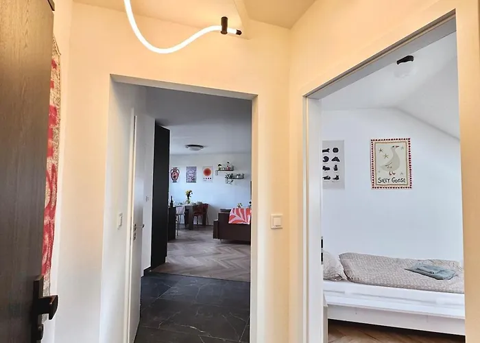 New Flat Close To Center Апартаменты Komarov
